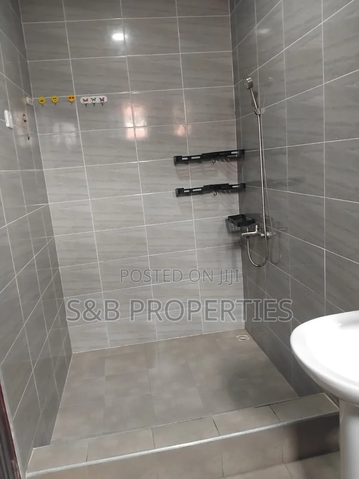 2bdrm Apartment in Police Station for rent