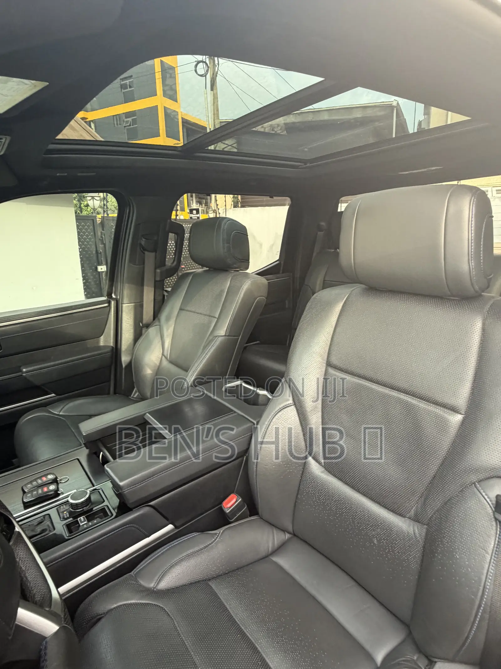 Toyota Tundra Platinum CrewMax 5.5' Bed 2023 Black