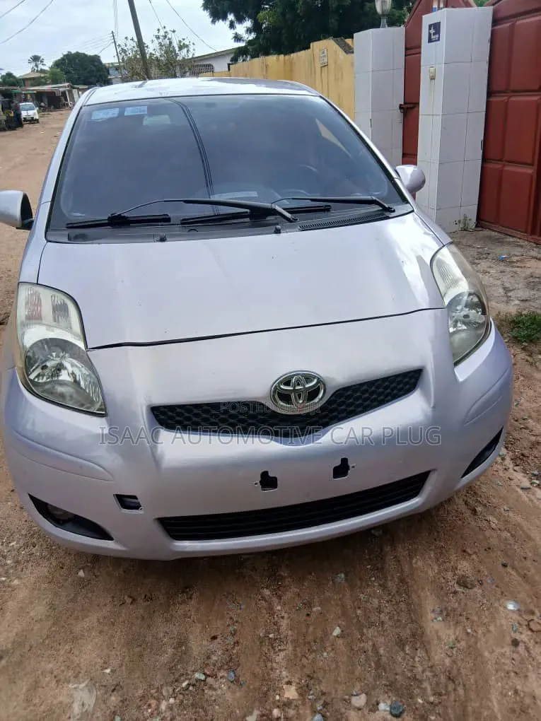 Toyota Vitz 1.3 FWD 5dr 2009 Blue