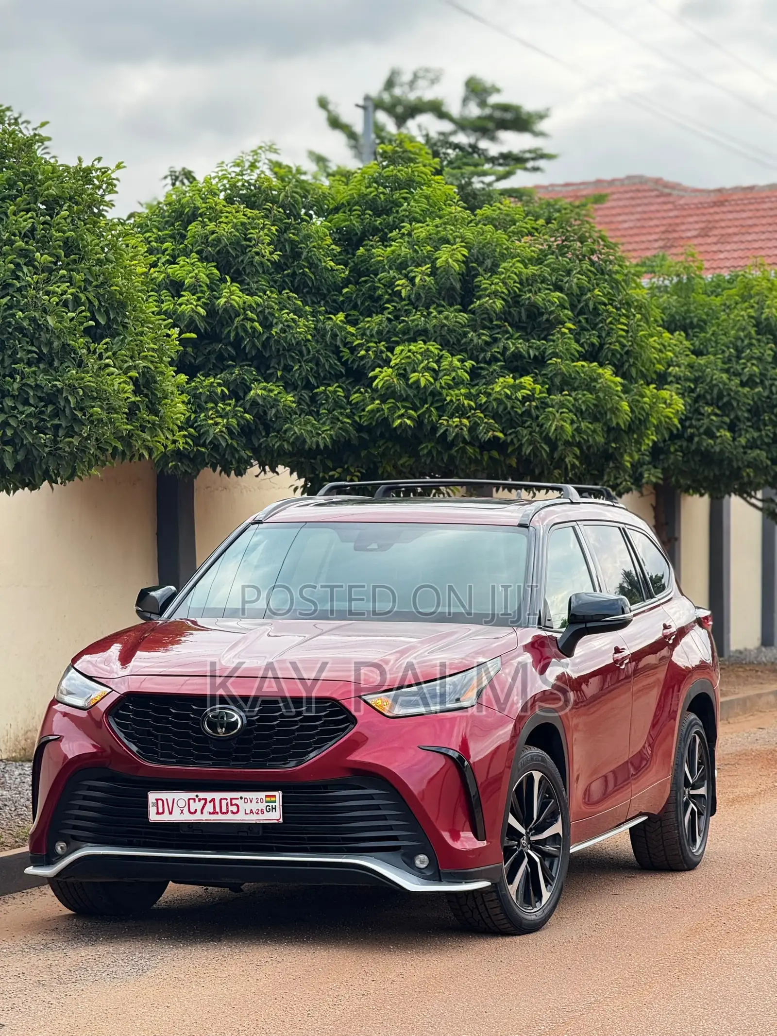 Toyota Highlander XSE 2022 Red
