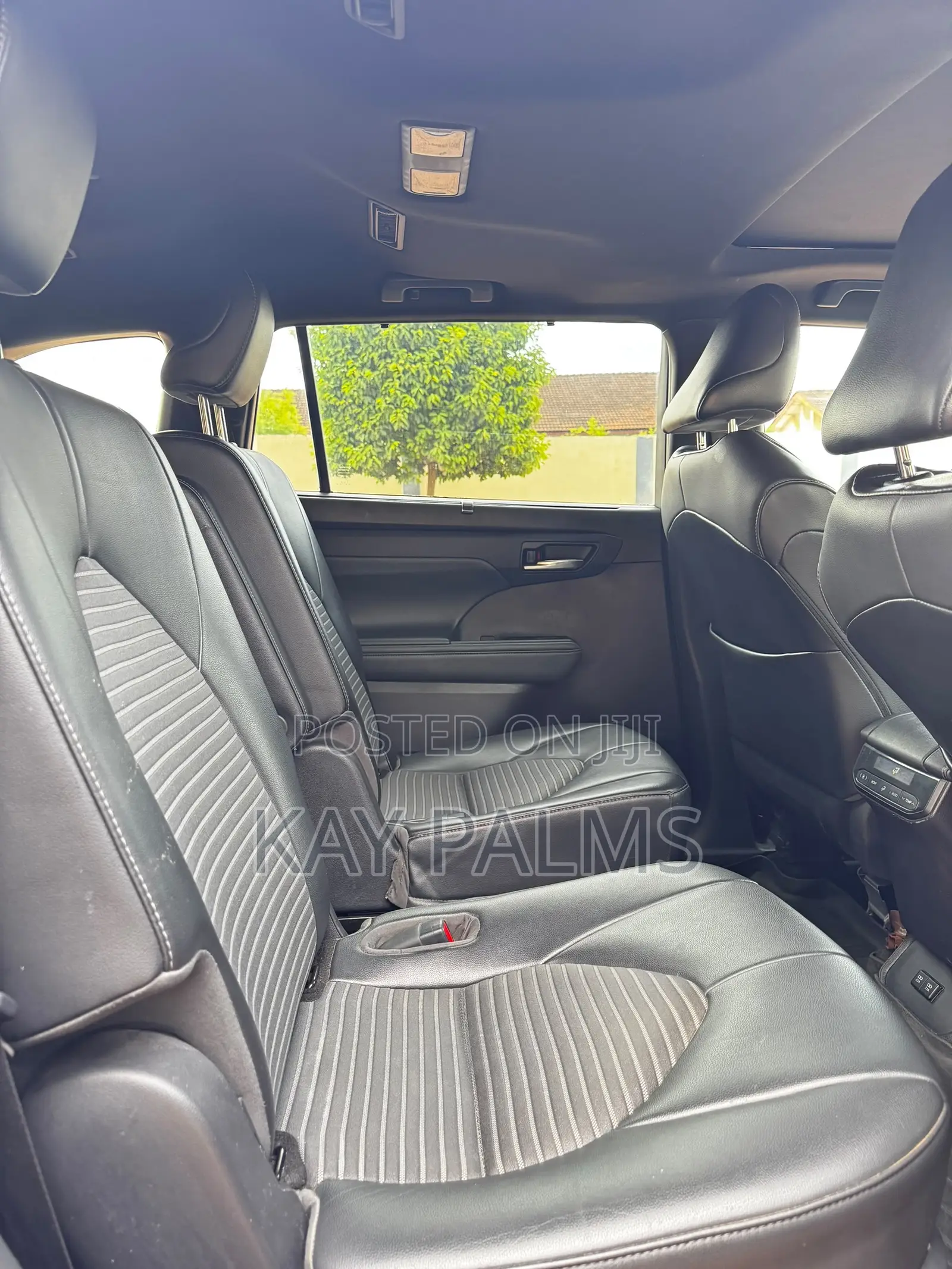 Toyota Highlander XSE 2022 Red