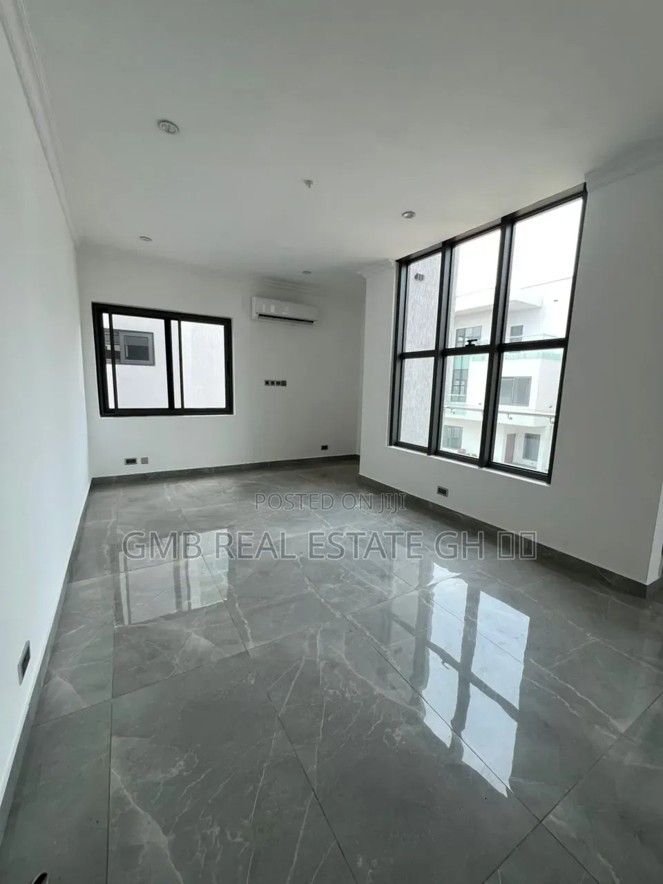 4bdrm Townhouse / Terrace in East Legon, Boundary Road Area for rent