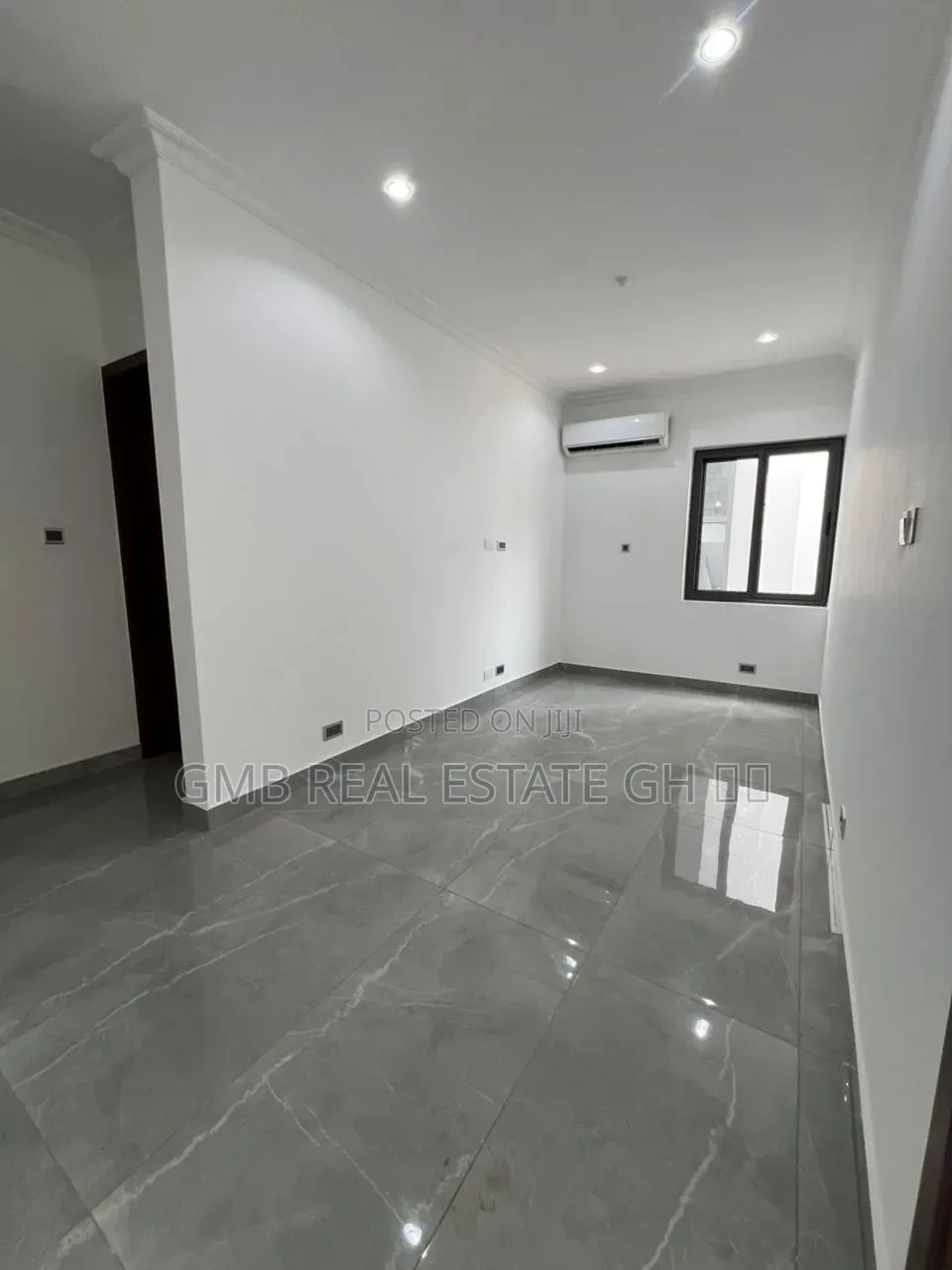 4bdrm Townhouse / Terrace in East Legon, Boundary Road Area for rent