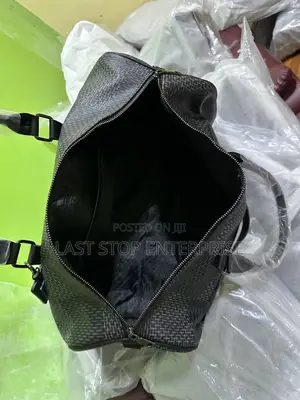Quality and Classic Traveling Bag