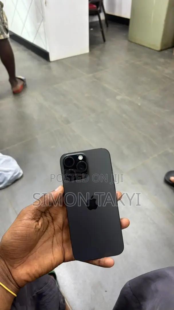 New Apple iPhone 16 Pro Max 256 GB Black