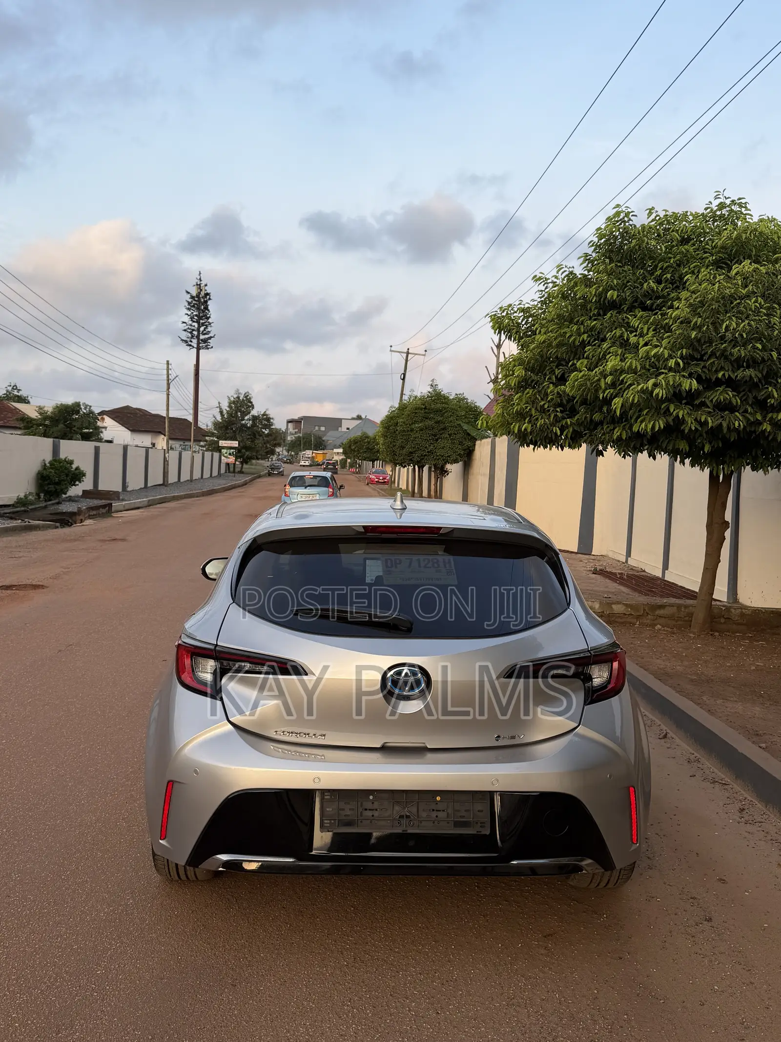 Toyota Corolla 2024 Silver