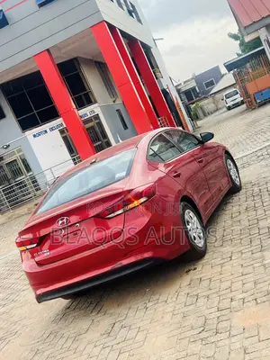 Hyundai Elantra 2017 Burgundy