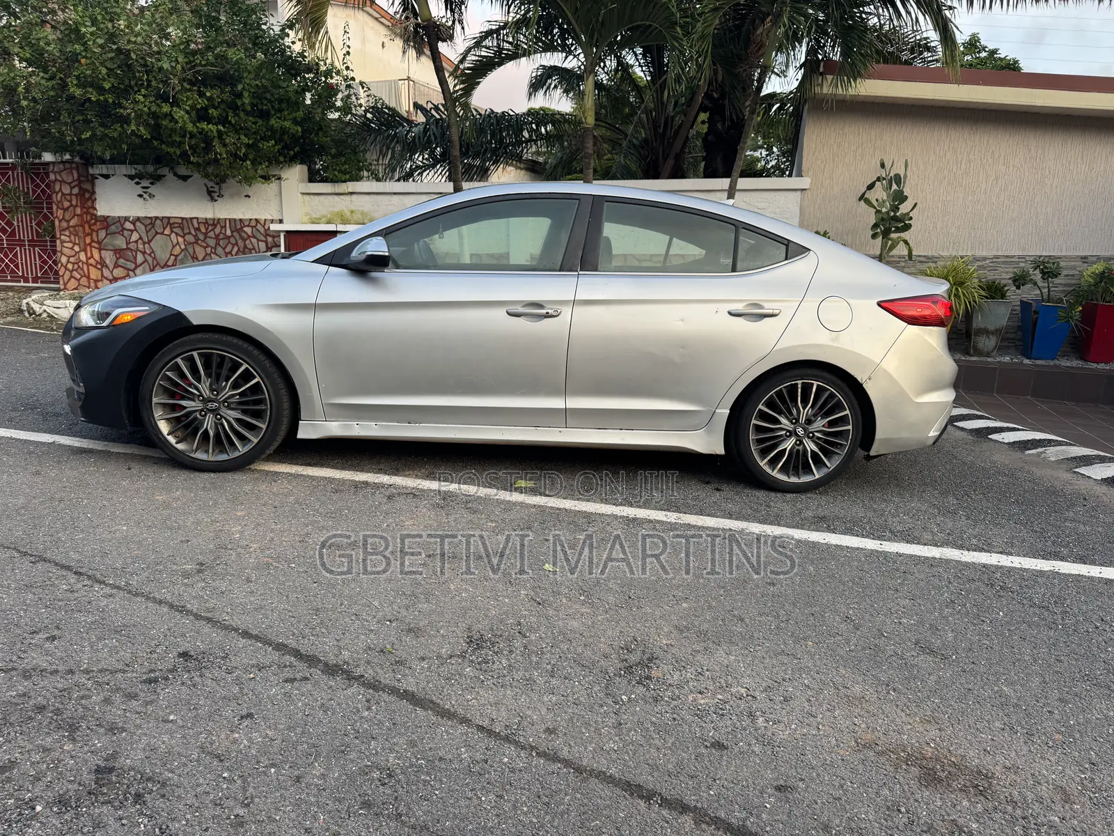 Hyundai Elantra 2017 Silver