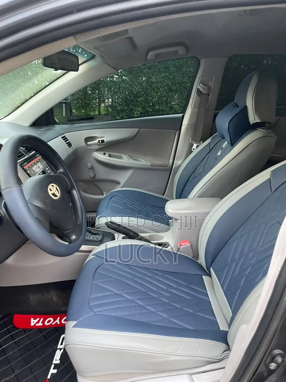 Toyota Corolla LE 4dr Sedan (1.8L 4cyl 4A) 2012 Gray