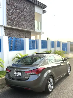 Hyundai Elantra Limited 4dr Sedan (1.8L 4cyl 6A) 2014 Silver