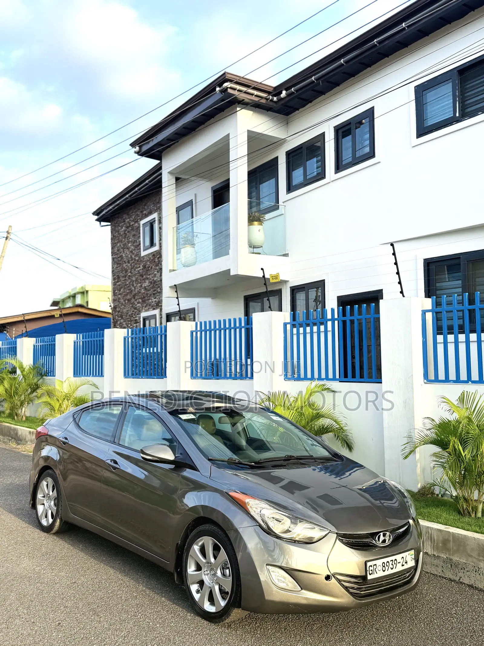 Hyundai Elantra Limited 4dr Sedan (1.8L 4cyl 6A) 2014 Silver