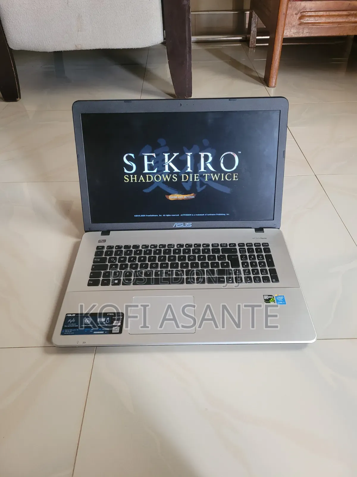 Laptop Asus X751NA 8GB Intel Core i7 HDD+SSD 500GB