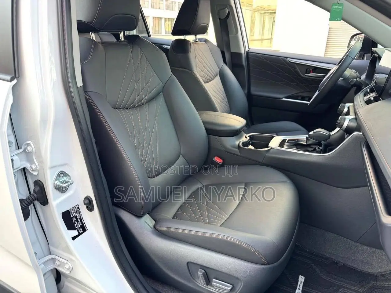 Toyota RAV4 2023 White