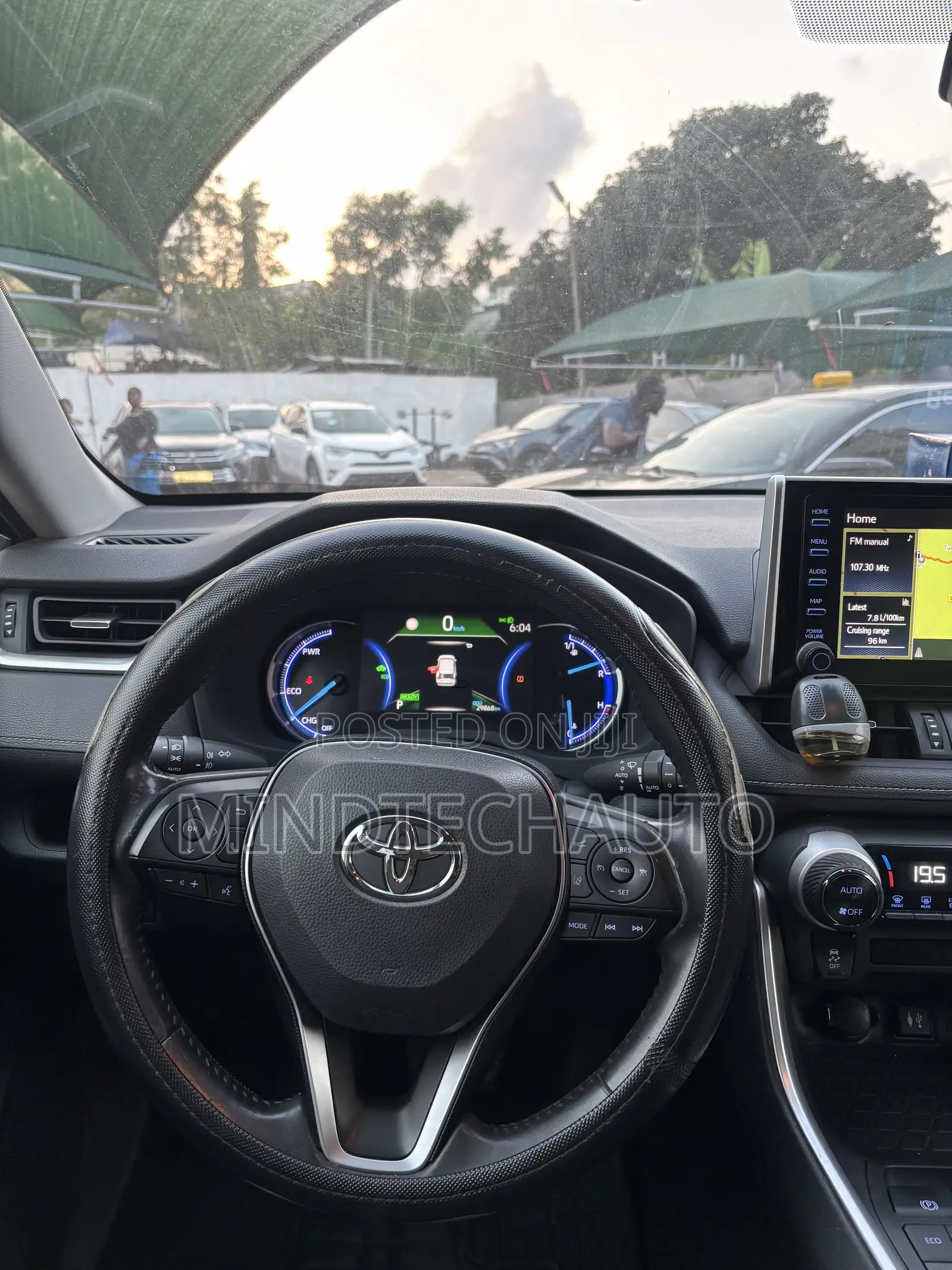 Toyota RAV4 XLE Premium 2021 Gray