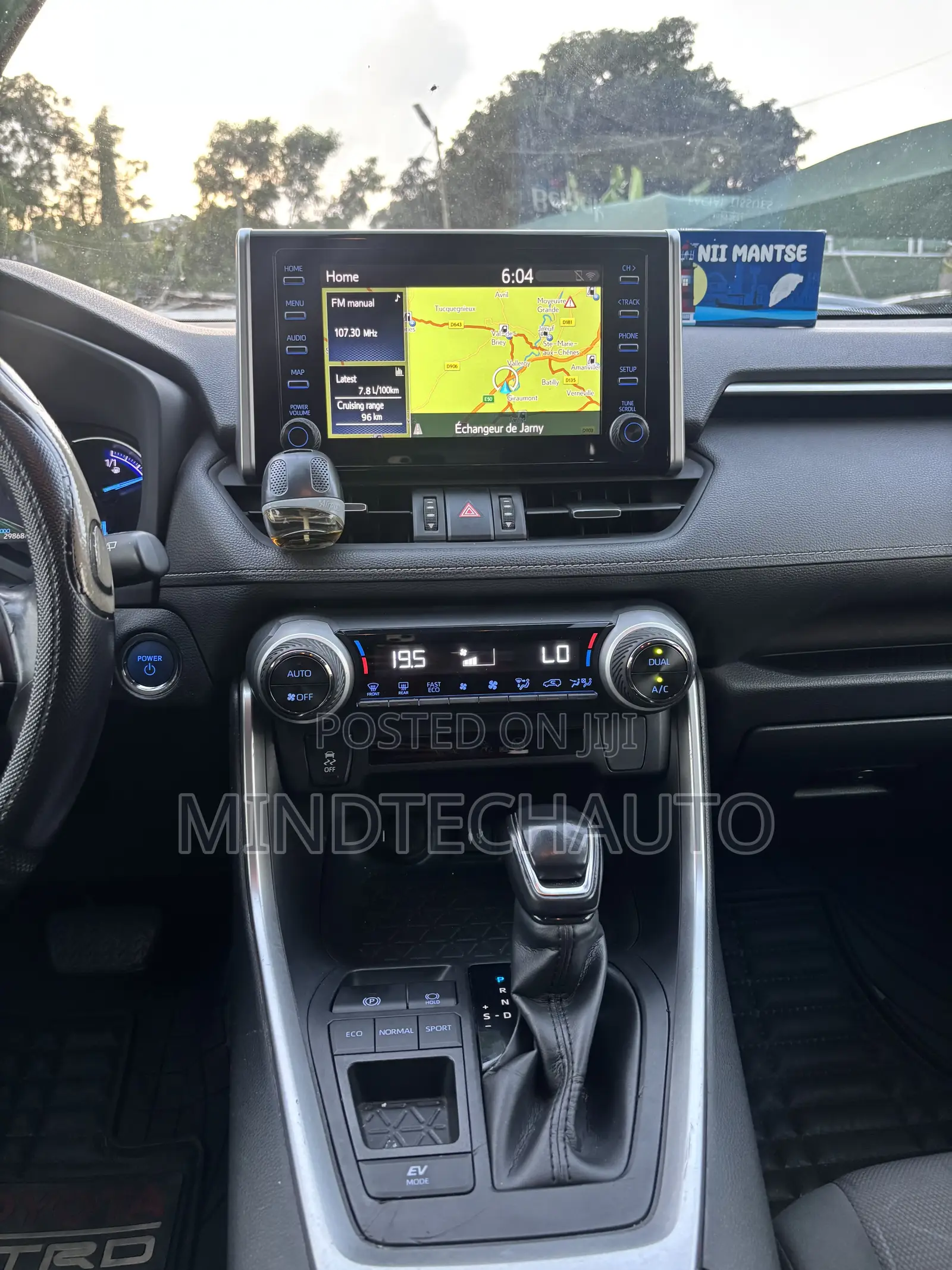 Toyota RAV4 XLE Premium 2021 Gray