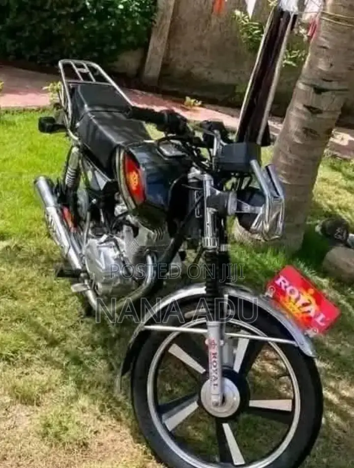 Royal Motorcycle 2025 Black
