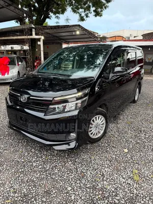 Toyota Voxy 2015 Black