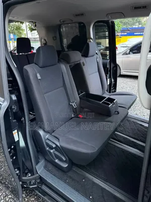 Toyota Voxy 2015 Black