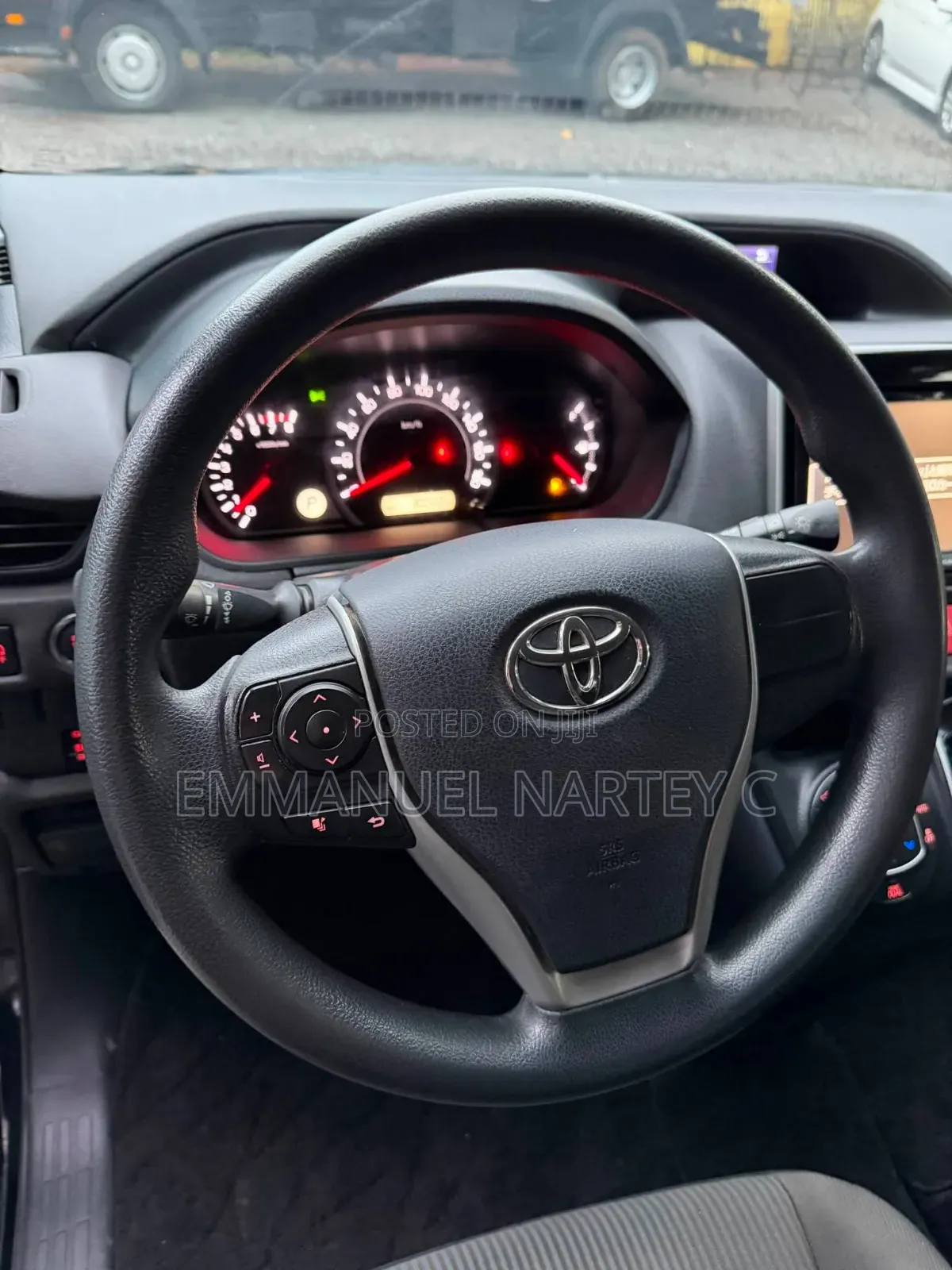Toyota Voxy 2015 Black
