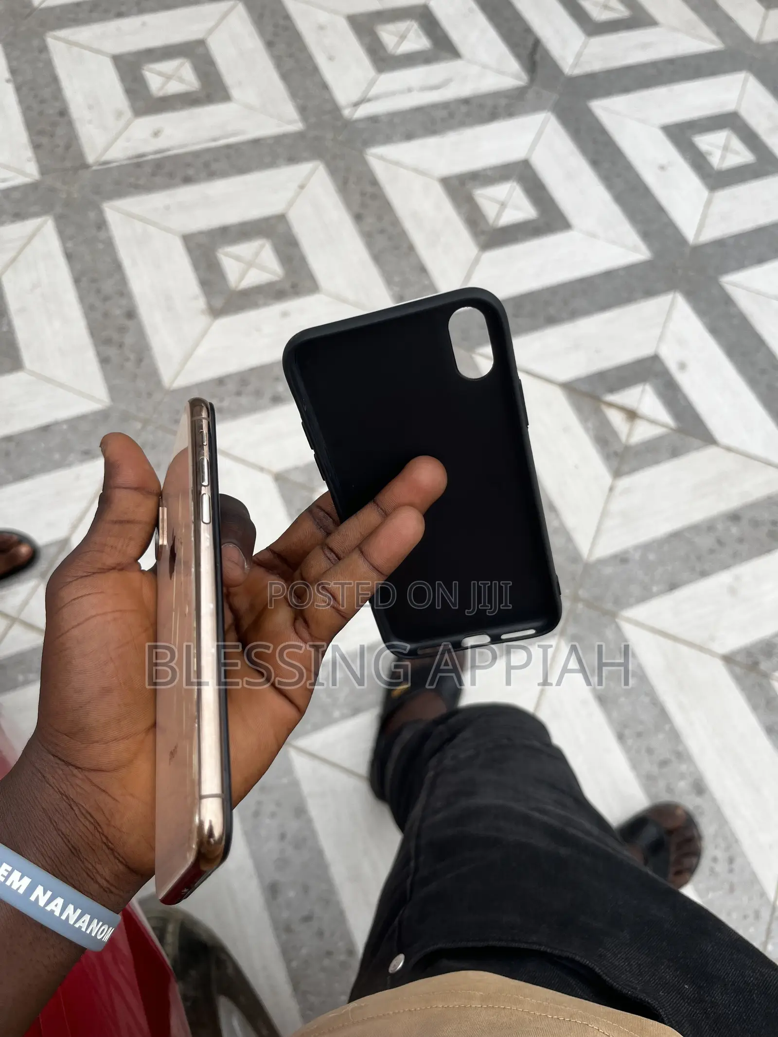 Apple iPhone XS 64 GB White
