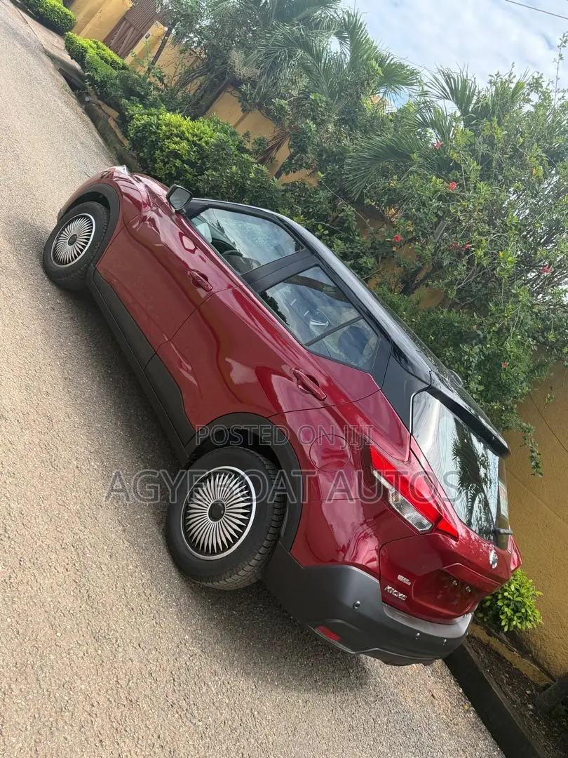 Nissan Kicks SV 2020 Burgundy
