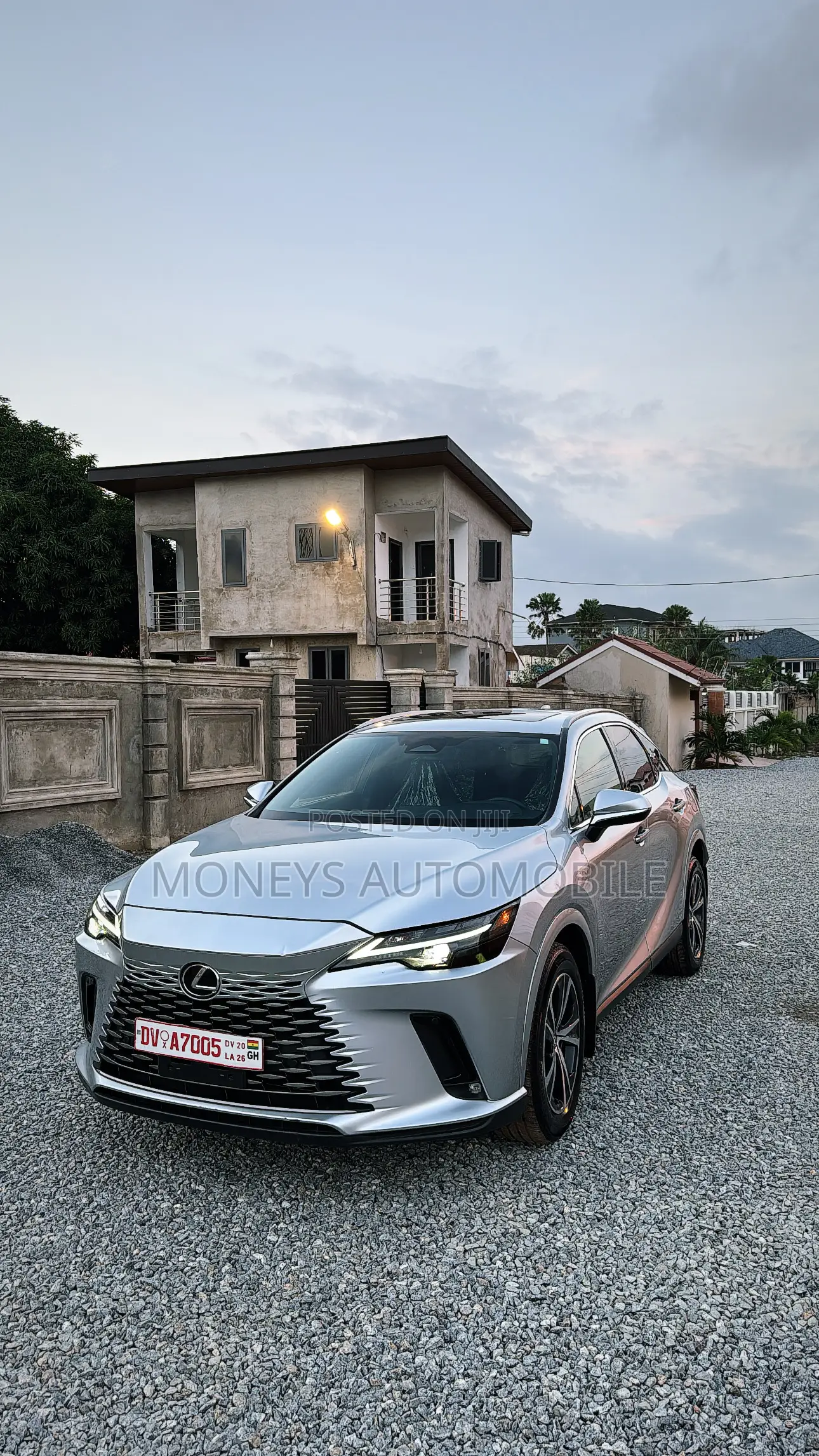 Lexus RX 2023 Silver
