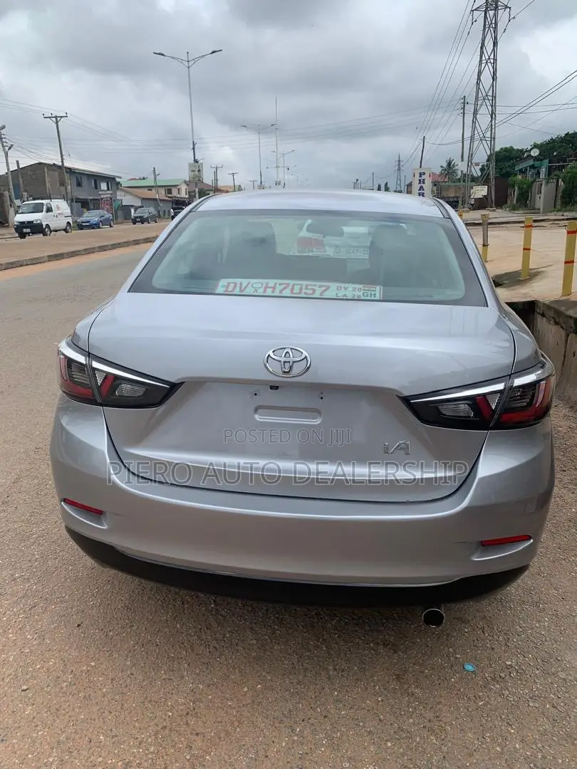 Toyota Yaris iA 1.5 FWD 2018 Silver