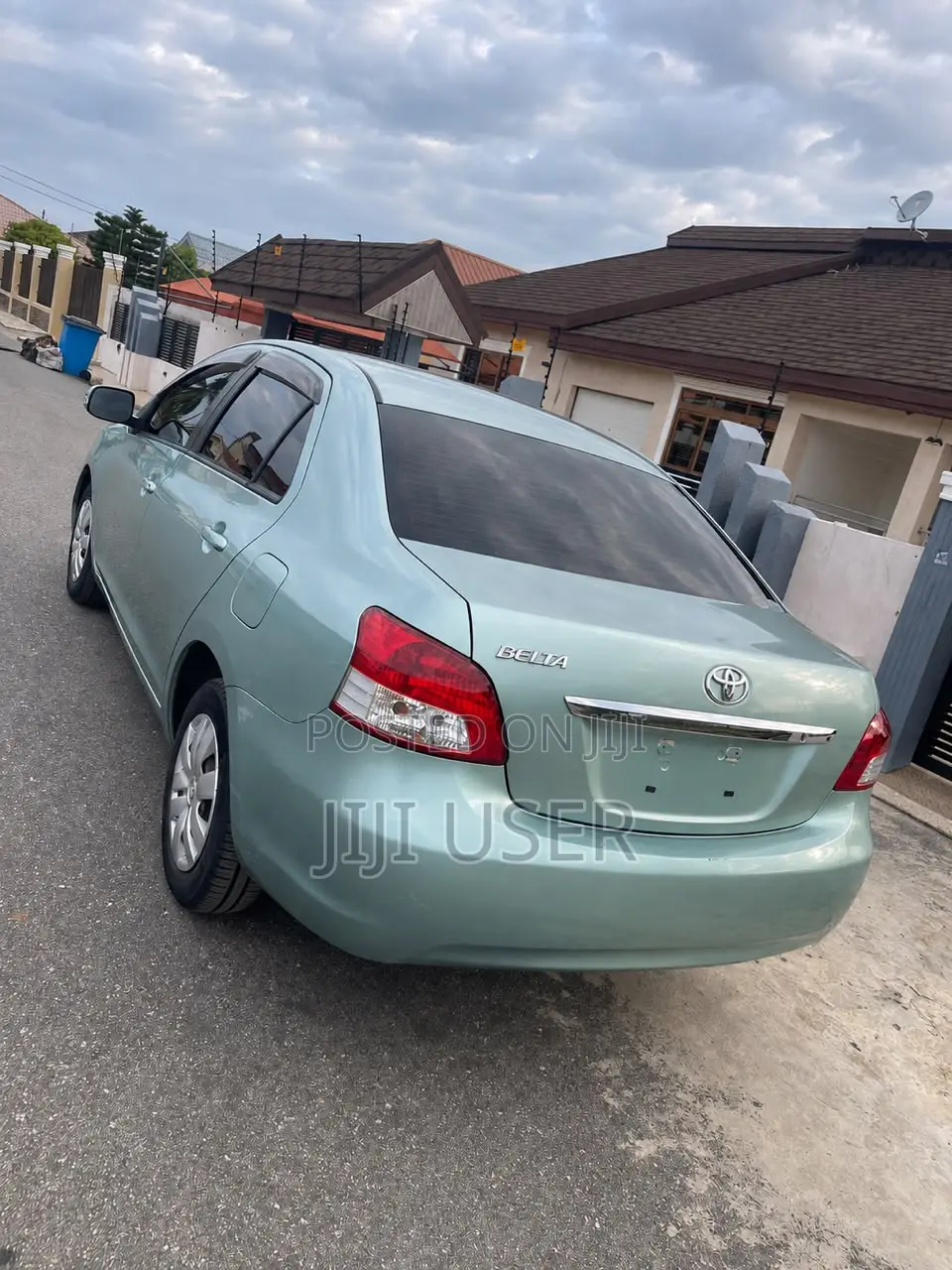 Toyota Belta 2009 Green