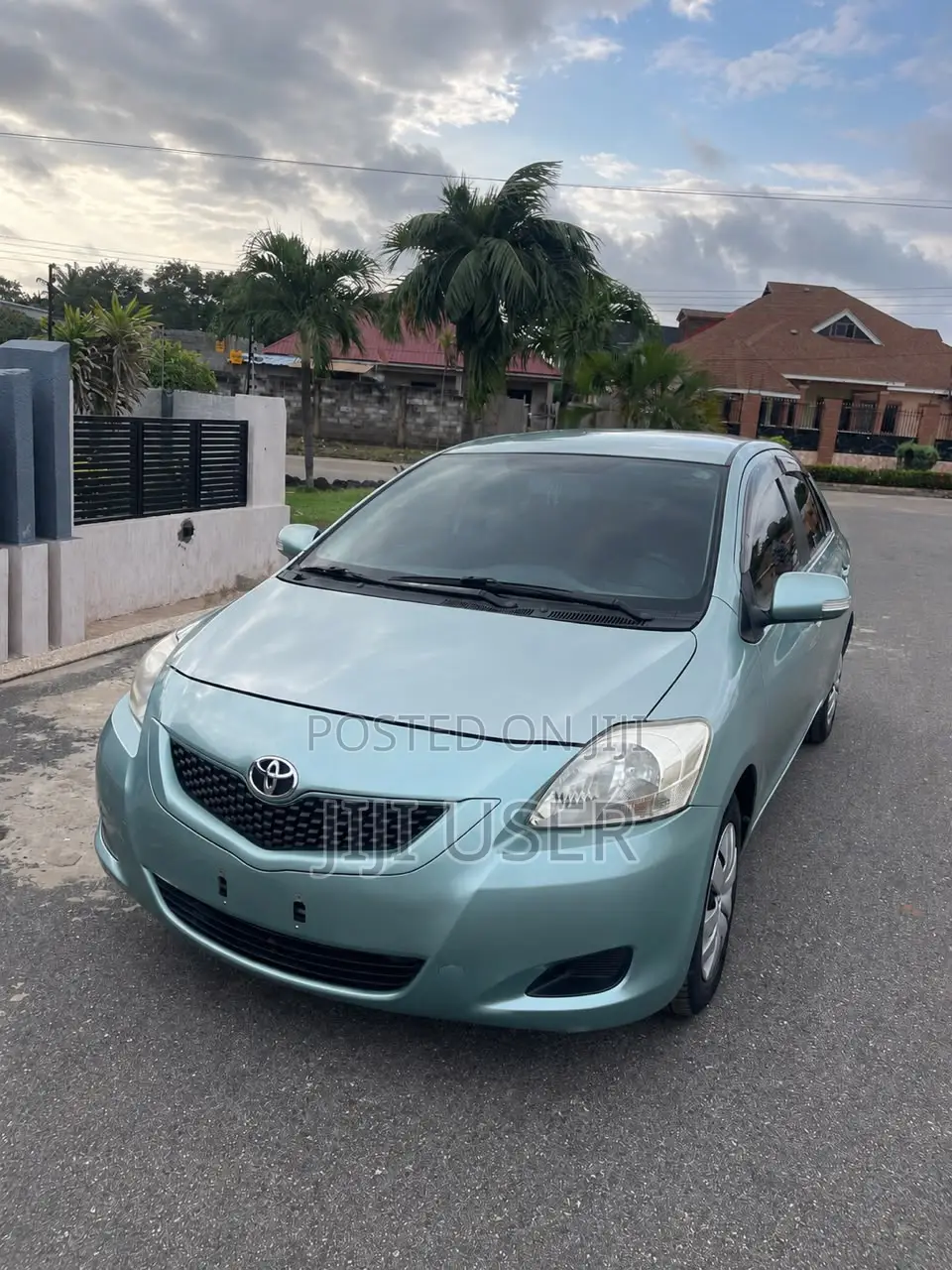 Toyota Belta 2009 Green