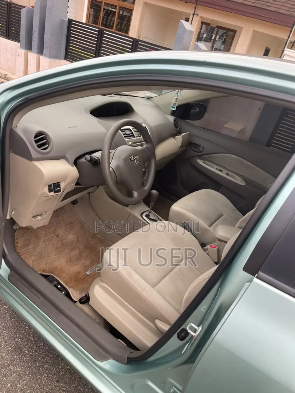 Toyota Belta 2009 Green
