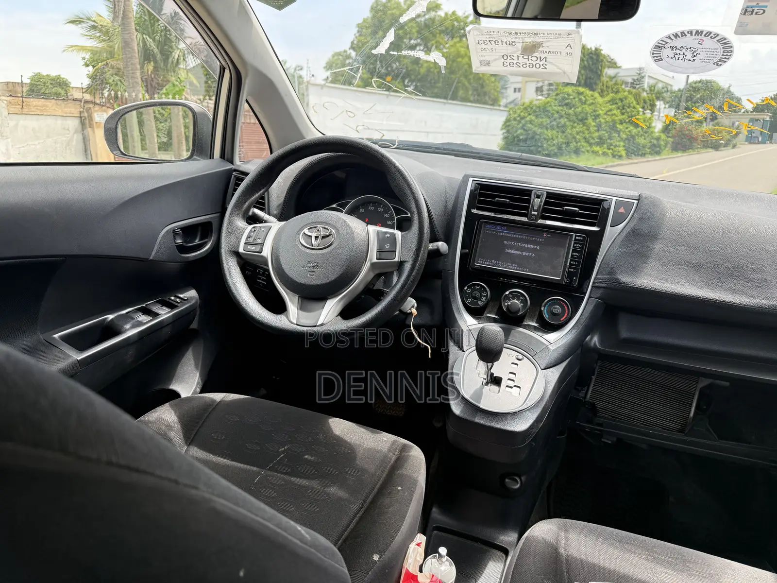 Toyota Ractis 1.5 FWD 2014 Silver