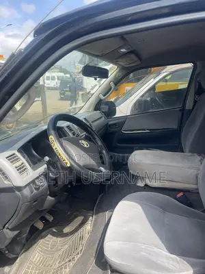 Toyota HiAce 2014 Black