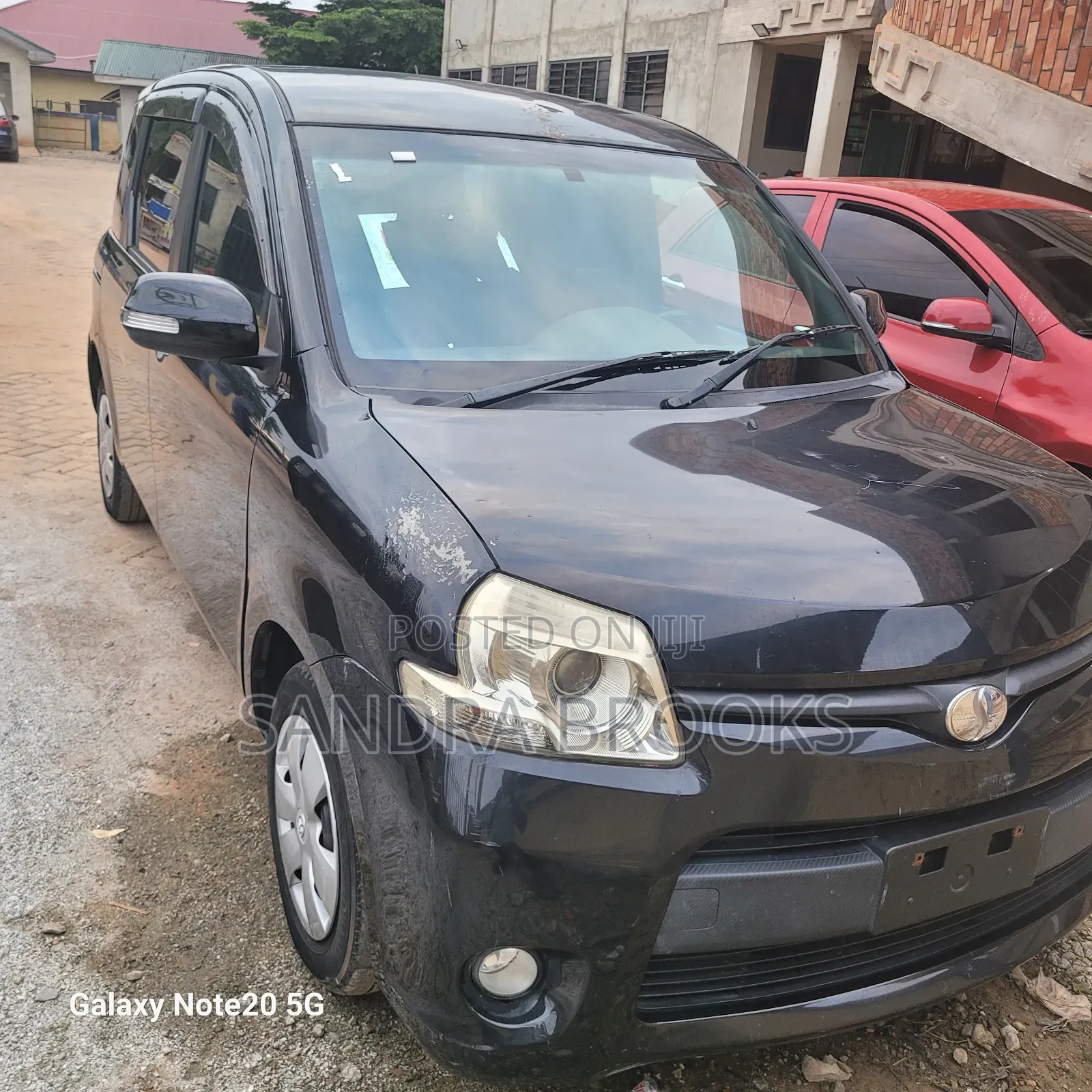 Toyota Sienta 1.5 AWD 2014 Black