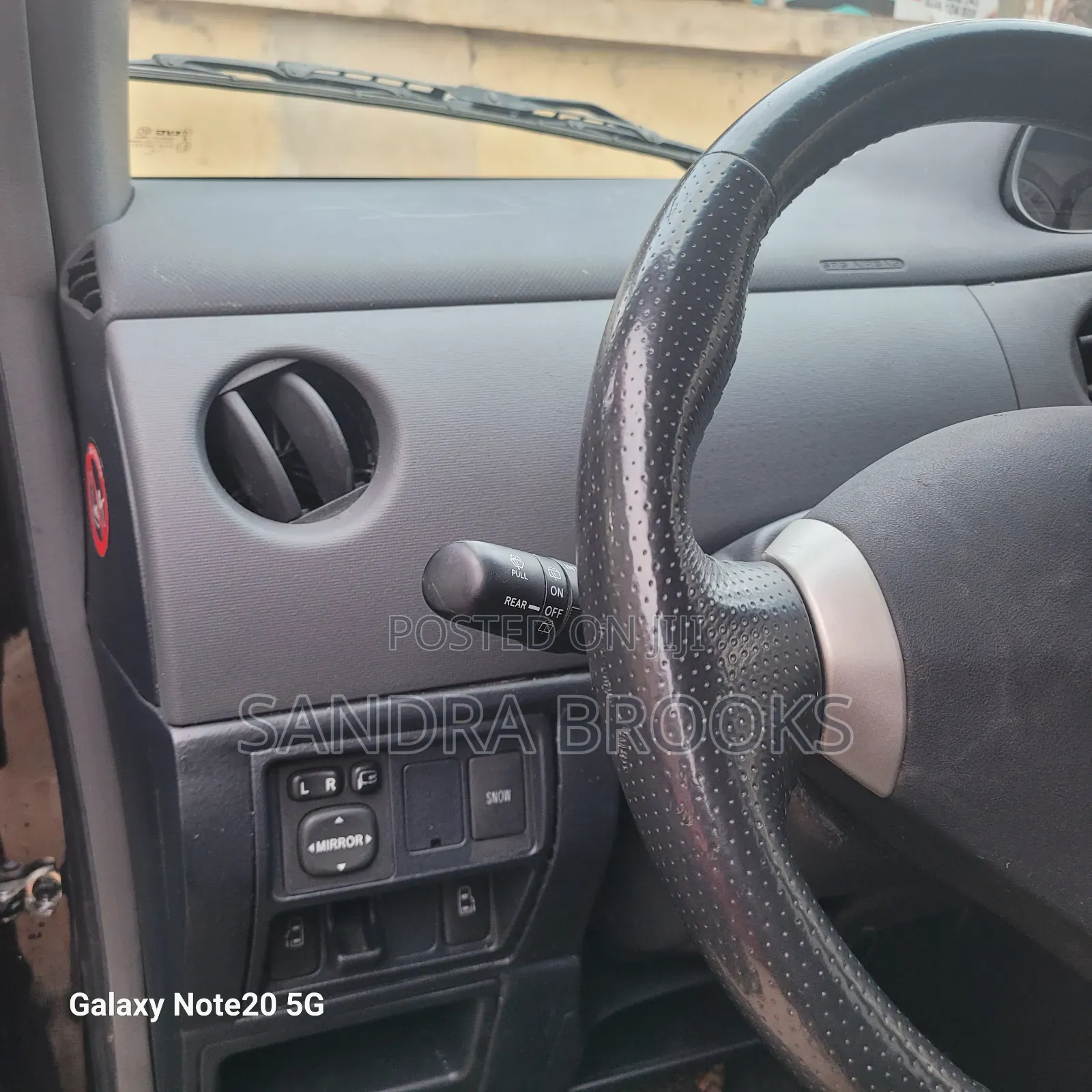 Toyota Sienta 1.5 AWD 2014 Black