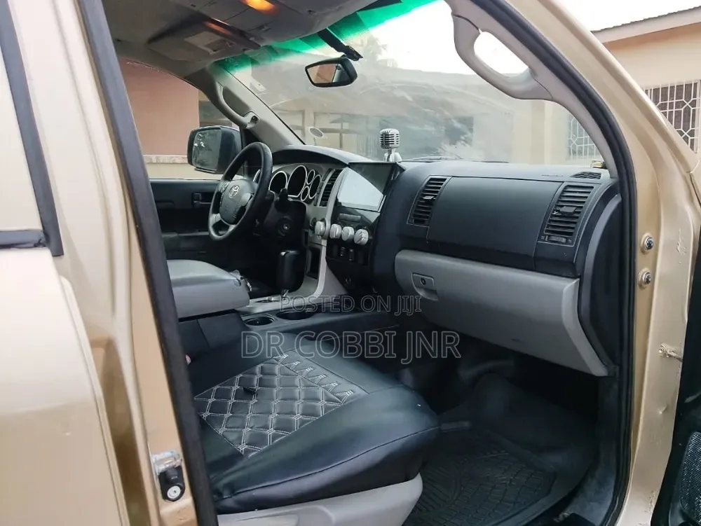 Toyota Tundra 2009 Gold