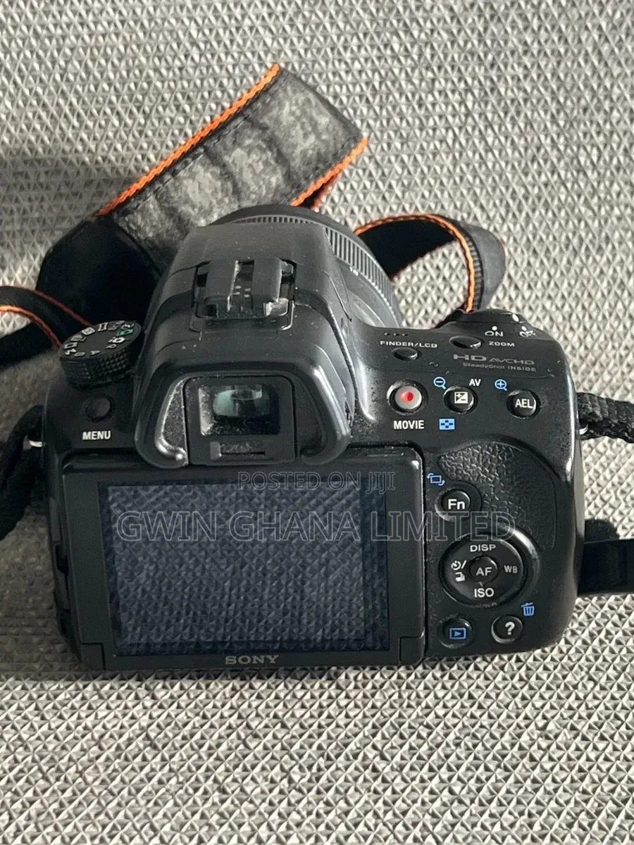 Sony Alpha Slt-a37 Dslr Camera With 18-55mm Zoom Lens
