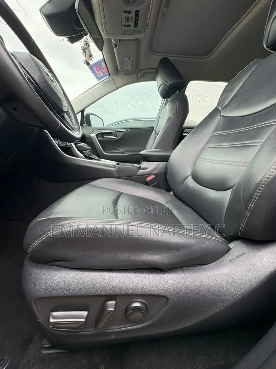 Toyota RAV4 2021 Black