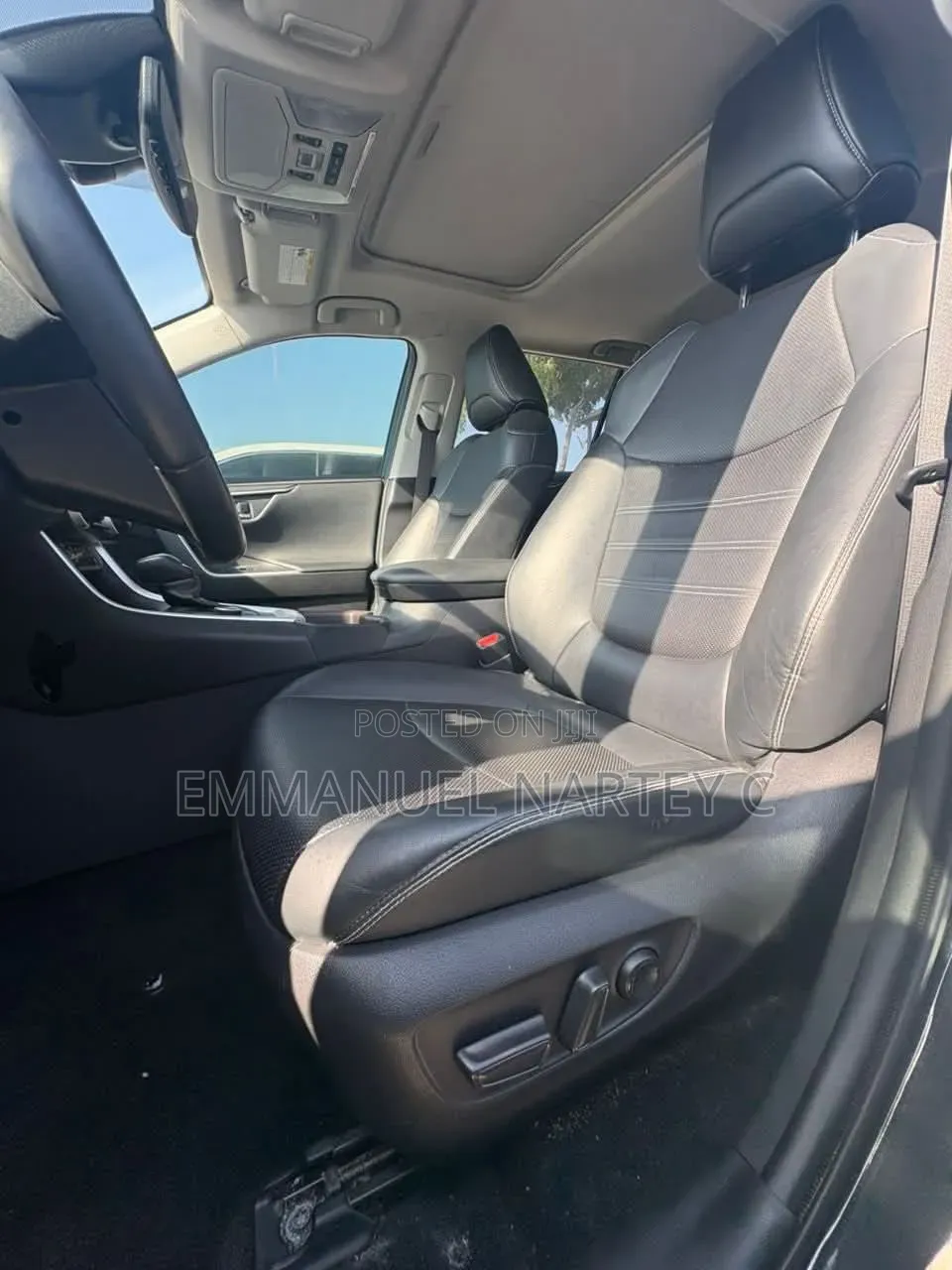 Toyota RAV4 2021 Black