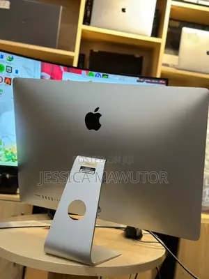 Desktop Computer Apple 8GB Intel Core i5 SSD 2T