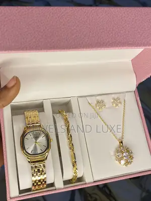 Classy Jewelry Set