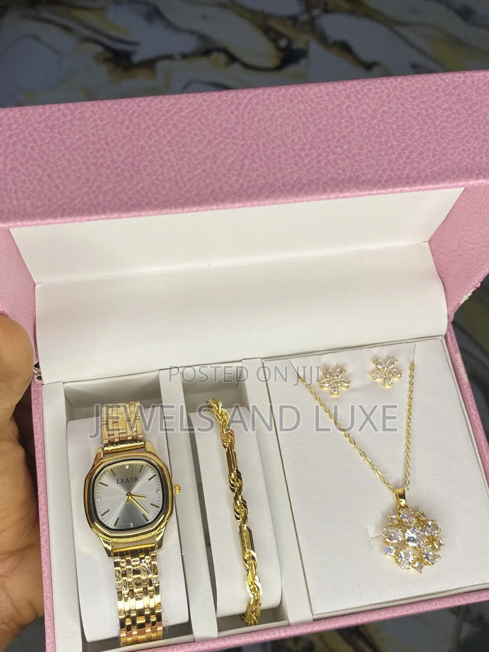 Classy Jewelry Set