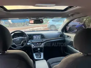 Hyundai Elantra SEL 2018 Gray