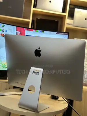 Desktop Computer Apple iMac 8GB Intel Core i5 SSD 2T