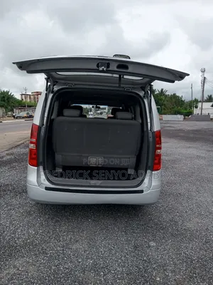 Hyundai Starex 2015 Silver