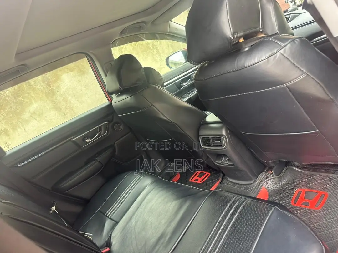 Honda CR-V Touring FWD 2018 Red