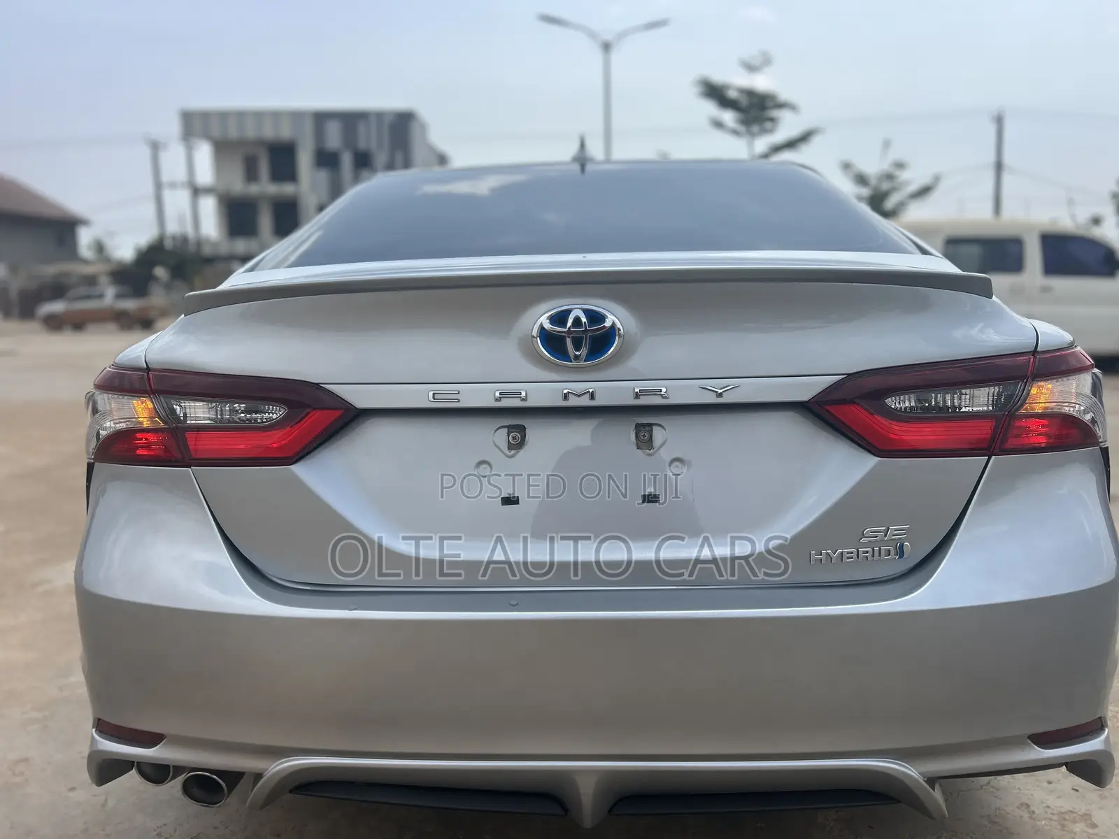 Toyota Camry SE 2022 Silver