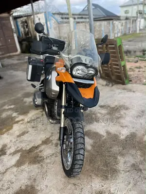 BMW R1200 GS Adventure 2017 Orange