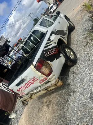 Mitsubishi L200 2019 White