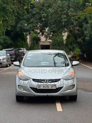 Hyundai Elantra 2013 Silver