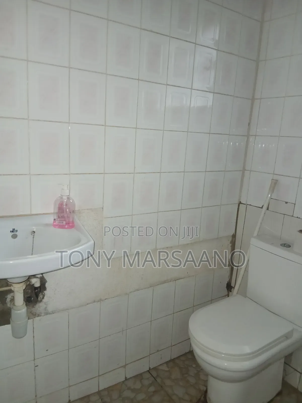 1bdrm Apartment in Achimota, School Area for rent